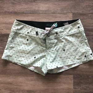Women’s Volcom board shorts